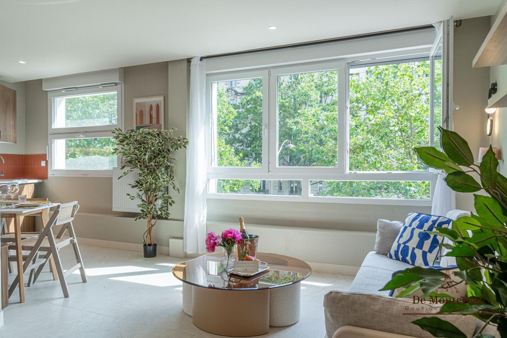 De Montescal - Hot Tub And Ac Cosy Apartment A Prime Location 40M2 Paryż Zewnętrze zdjęcie